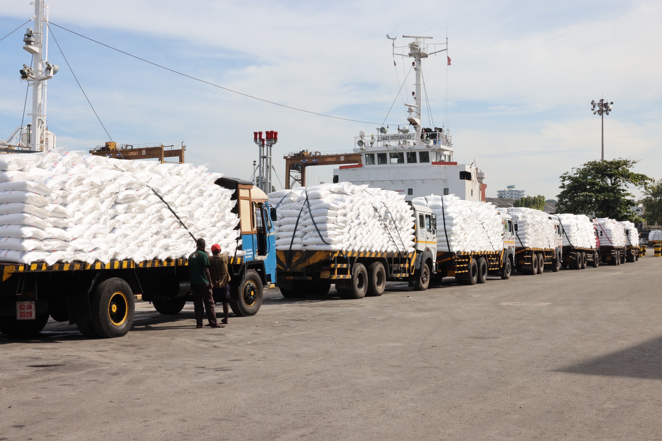 <strong>United States Provides 9,300 Metric Tons of Fertilizer to Paddy Farmers in Sri Lanka</strong>