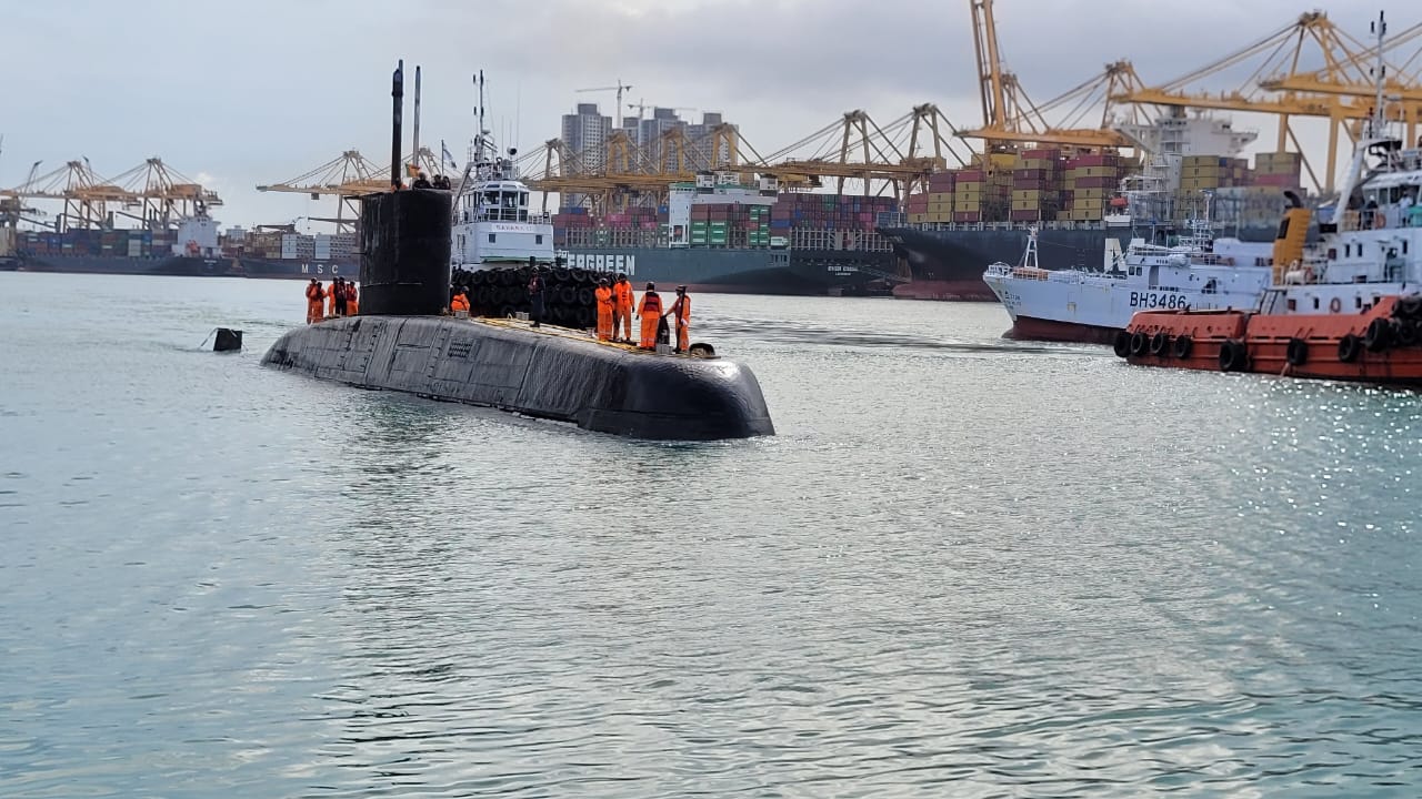 Visit of INS Shalki to Colombo